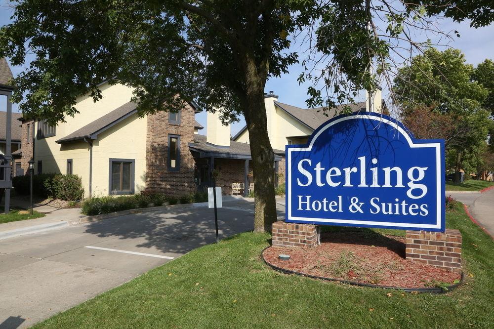 Sterling Hotel And Suites Clive Exterior foto